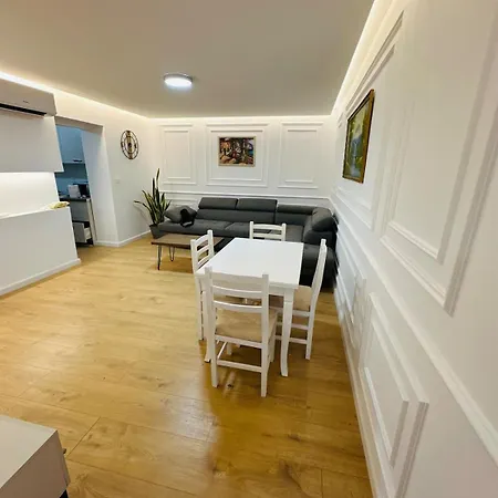 Lapi Apartment *