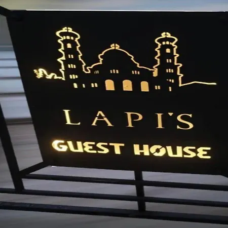 Lapi * Korce