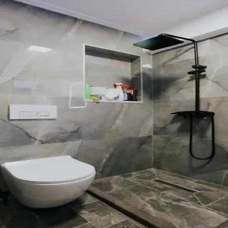 Lapi Apartment *