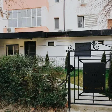 Lapi Apartment