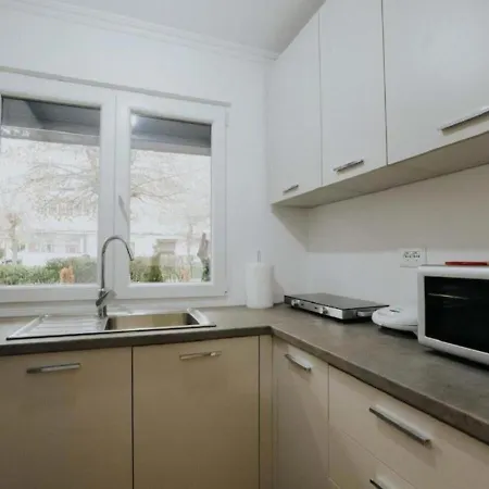 Lapi Apartamento Korce