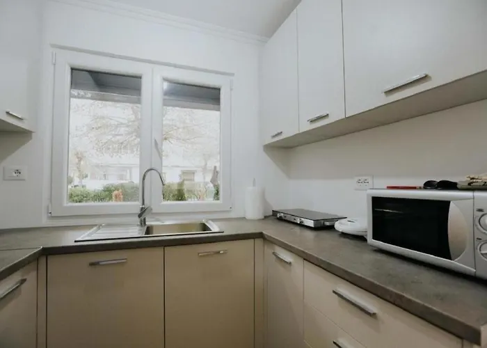 Lapi Apartamento Korce