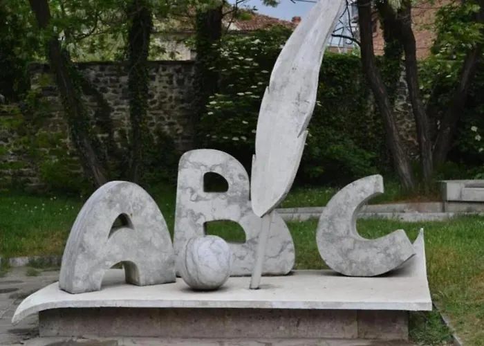 Lapi Apartamento Korce